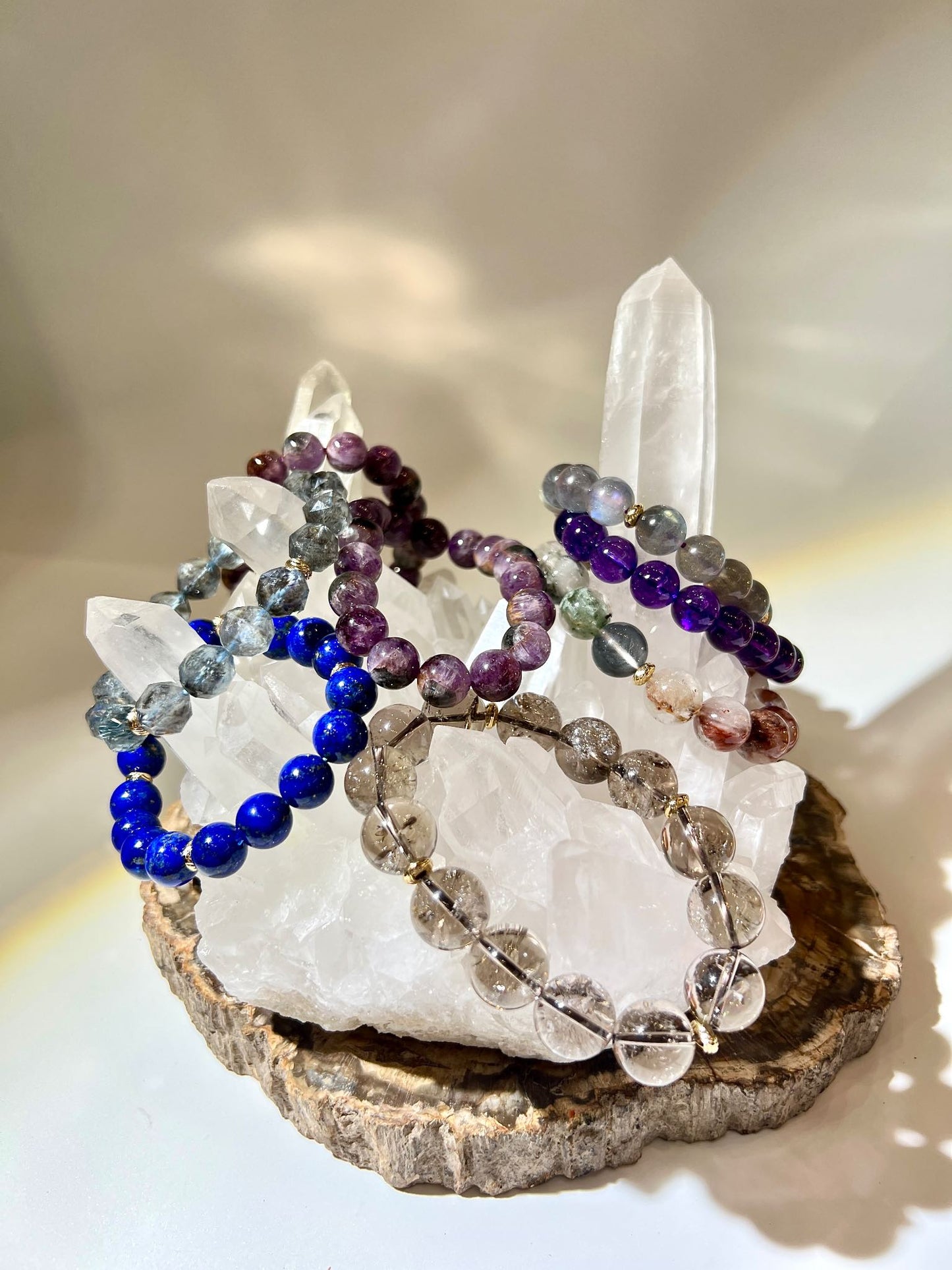 白晶簇 水晶簇 晶簇 大晶簇 白水晶 淨化消磁 水晶原石 香港水晶店 淨化手串 lemurianquartz 能量棒 clear quartz cluster