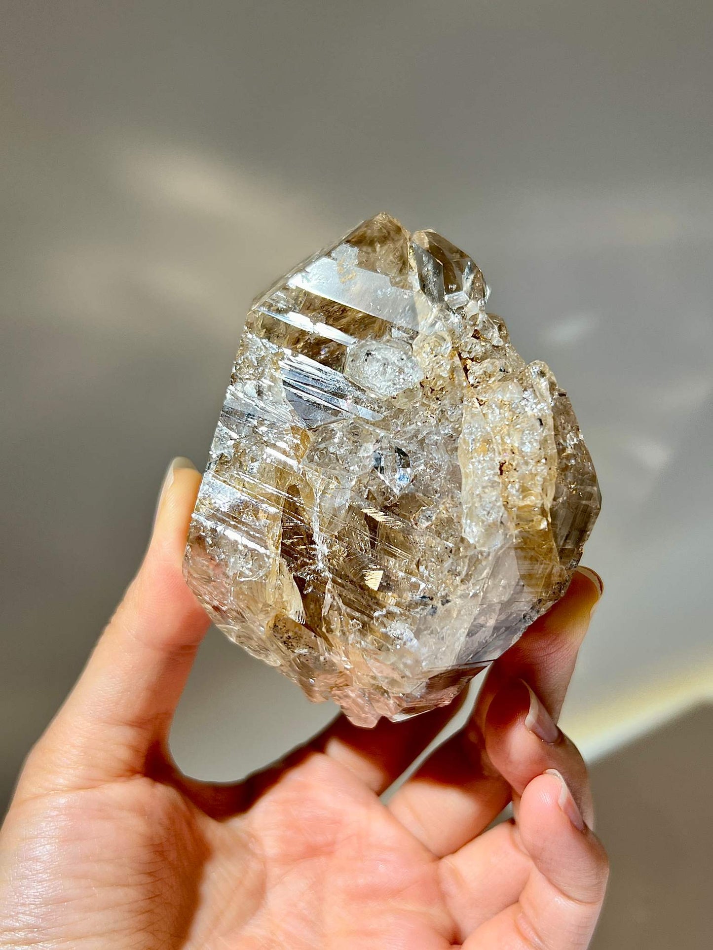 骸骨閃靈鑽 骸骨水晶 skeletal Herkimer diamond 赫基蒙閃靈鑽 閃靈鑽 香港閃靈鑽 白水晶 白晶 水晶 天然水晶 南無水晶 namucrystal 骨幹水晶 骨幹閃靈鑽 香港水晶店 record keeper 連結 提升活力