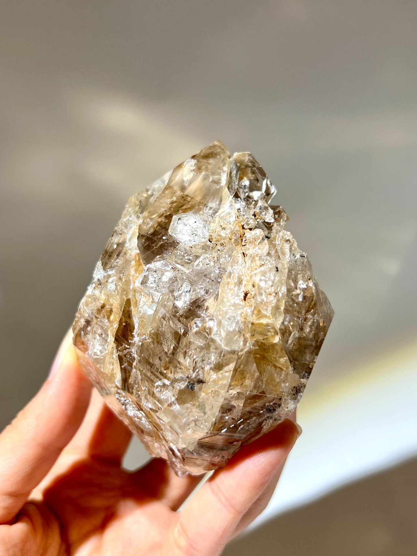 骸骨閃靈鑽 骸骨水晶 skeletal Herkimer diamond 赫基蒙閃靈鑽 閃靈鑽 香港閃靈鑽 白水晶 白晶 水晶 天然水晶 南無水晶 namucrystal 骨幹水晶 骨幹閃靈鑽 香港水晶店 record keeper 連結