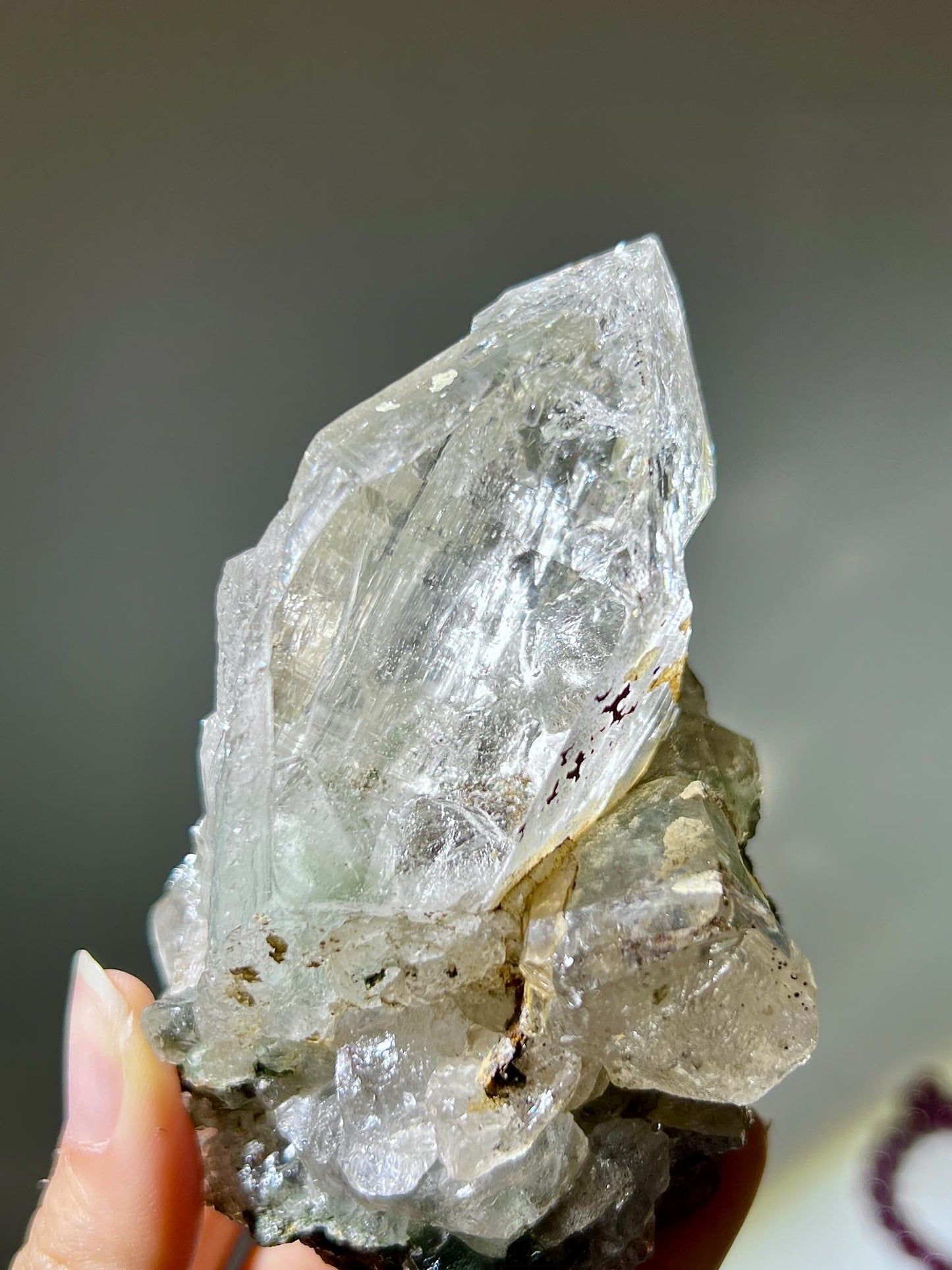 晶簇淨化 淨化晶簇 白水晶 白晶簇 晶簇 晶中晶 幽靈水晶 喜馬拉雅水晶 水晶印記 綠泥石 himalayan quartz cluster imprint crystal within crystal