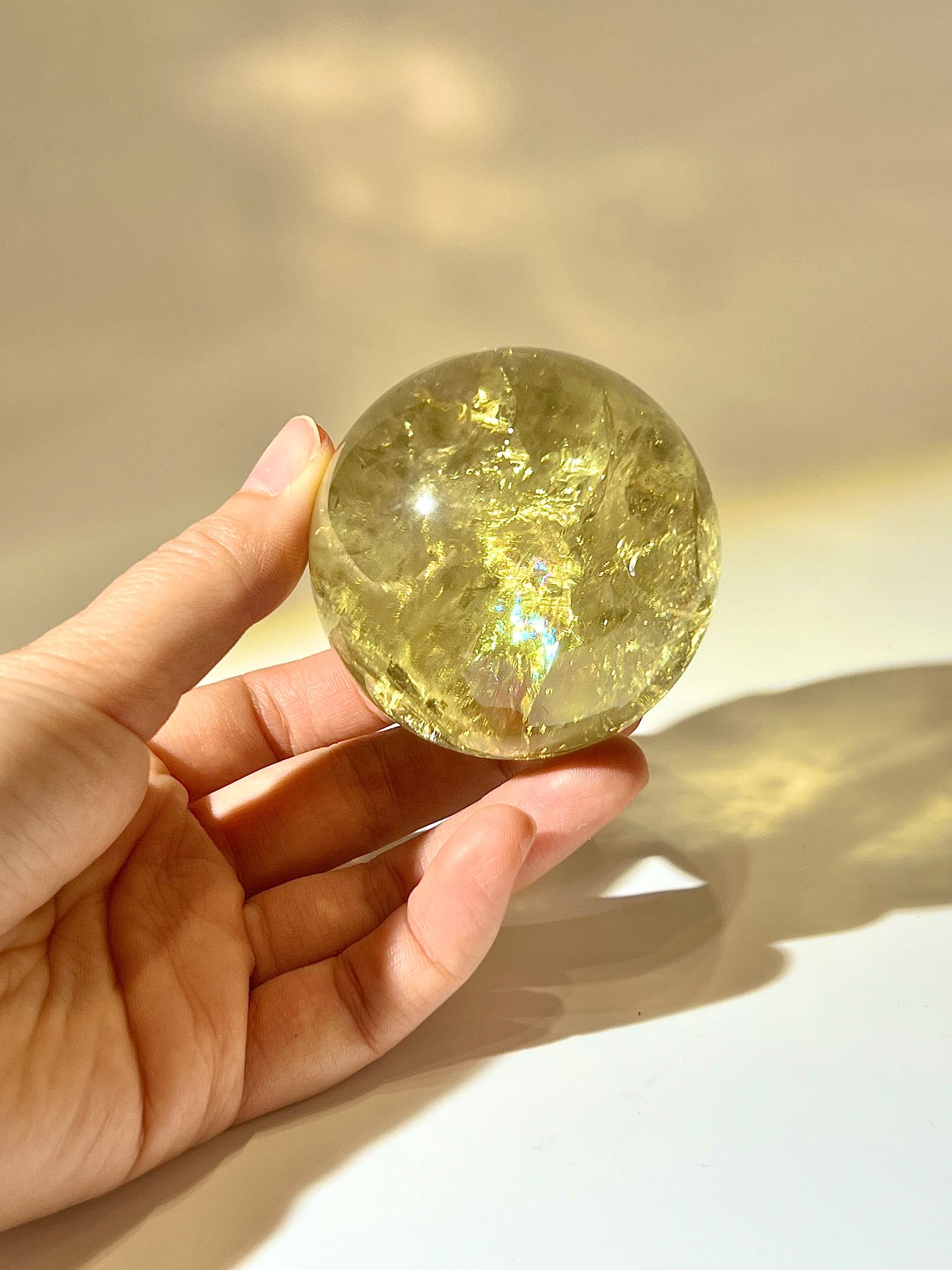 黃晶球 黃水晶 黃晶有什麼功效 招財水晶 namu crystal citrine crystal sphere 水晶擺設 風水擺設