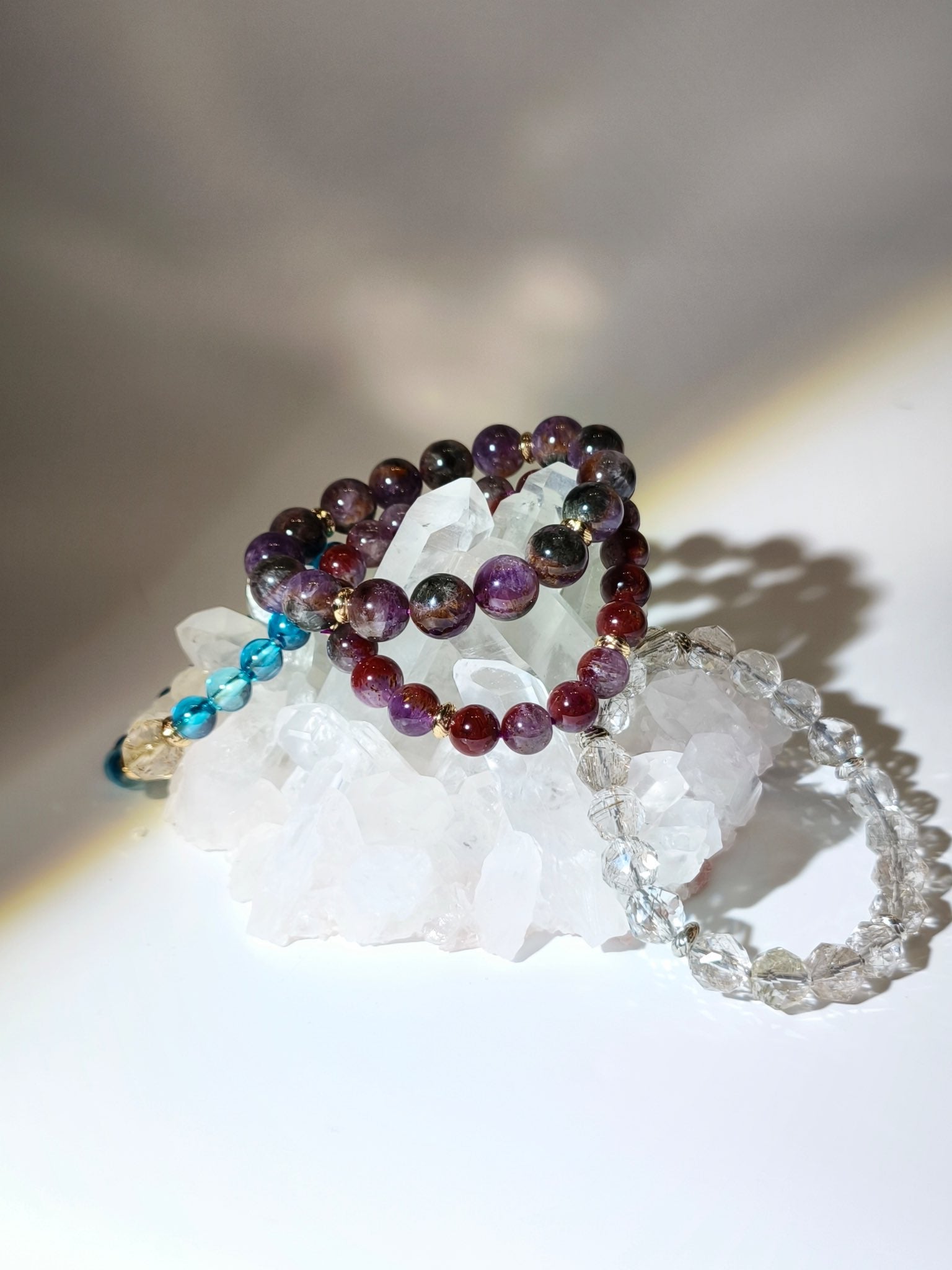 淨化手串 淨化消磁 水晶店 香港水晶店 香港水晶 白晶簇 淨化水晶 家居淨化 水晶功效 水晶原石 白水晶 晶簇 晶簇功效