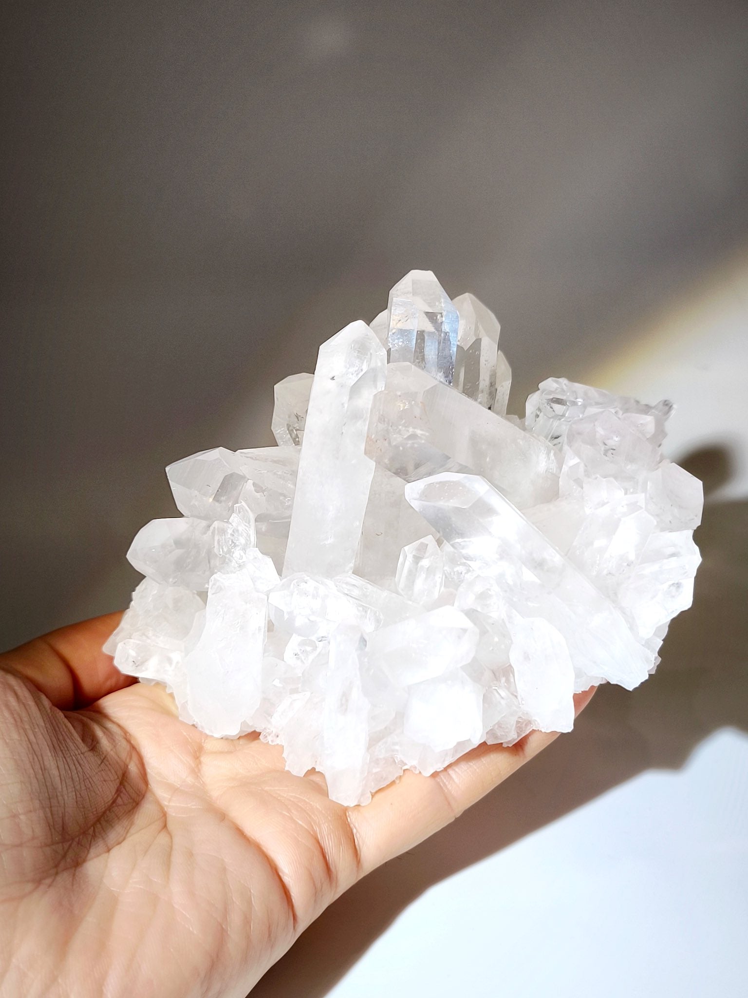 水晶店 香港水晶店 香港水晶 白晶簇 淨化水晶 家居淨化 水晶功效 水晶原石 白水晶 晶簇 晶簇功效 cluster clear quartz