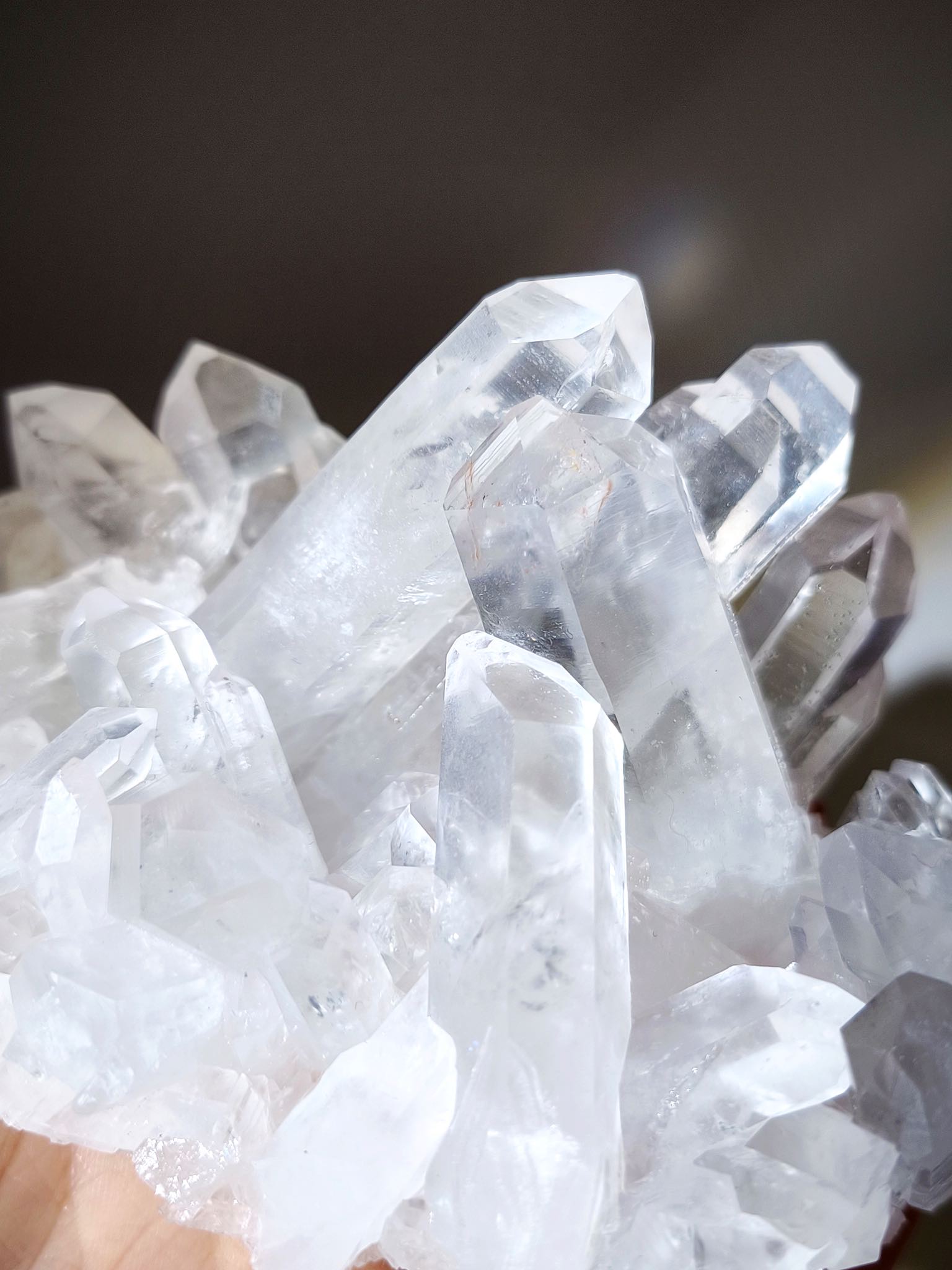 水晶店 香港水晶店 香港水晶 白晶簇 淨化水晶 家居淨化 水晶功效 水晶原石 白水晶 晶簇 晶簇功效 clear quarz