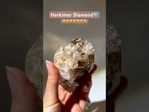 閃靈鑽 閃靈鑽功效 香港閃靈鑽 閃靈鑽產地 閃靈鑽淨化 閃靈鑽原石 淨化水晶 水晶原石 香港水晶店 香港水晶 herkimerdiamond