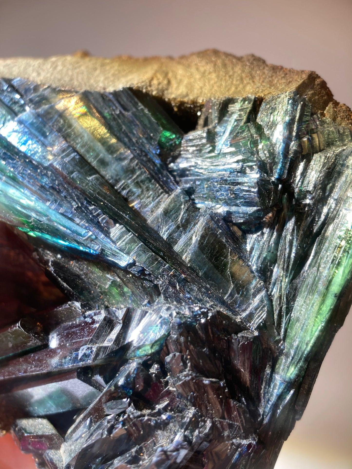 ［罕有］藍鐵礦