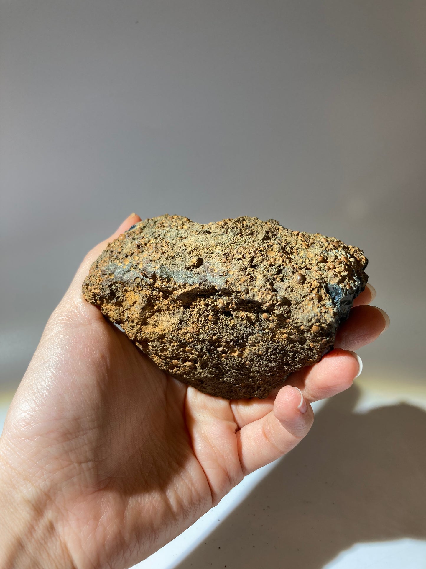 ［罕有］藍鐵礦