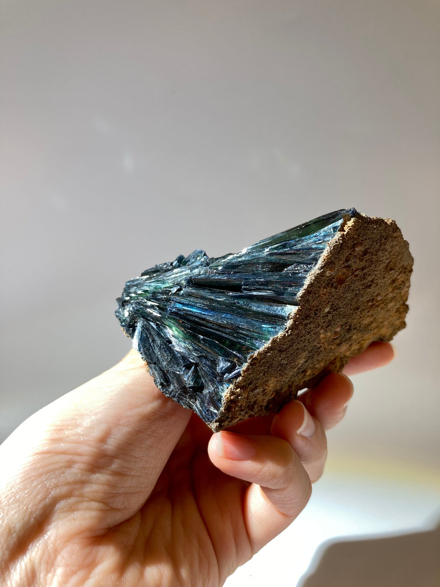 ［罕有］藍鐵礦